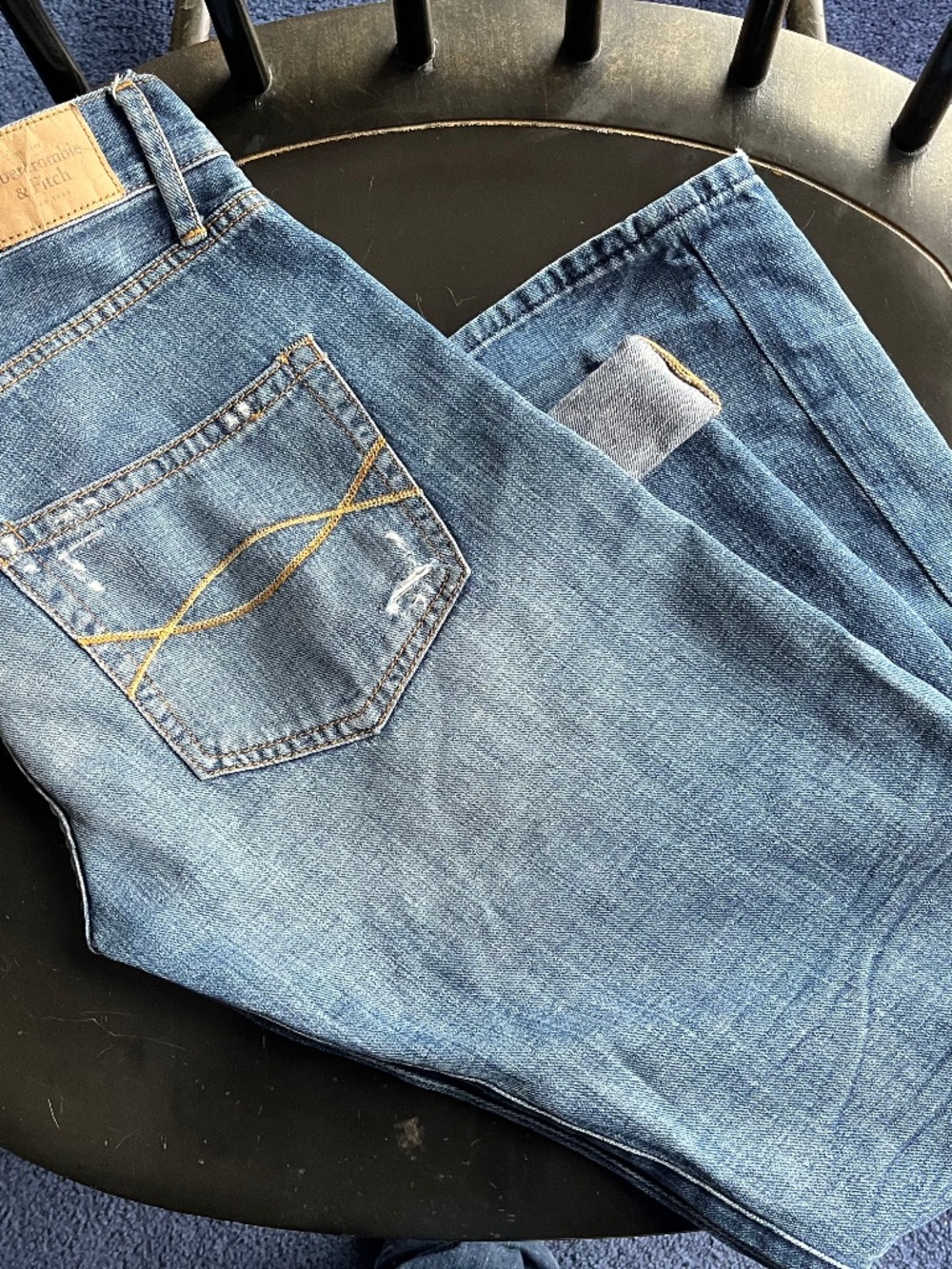 Womens Abercrombie & Fitch Capris!!